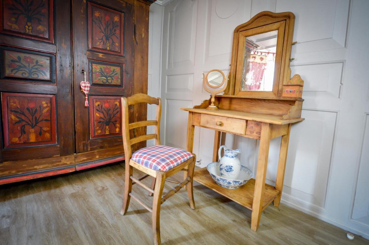 Les Appartements De Louise Riquewihr Esterno foto